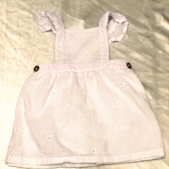 2 Outfits for Baby Girl - Picture 6 of 8